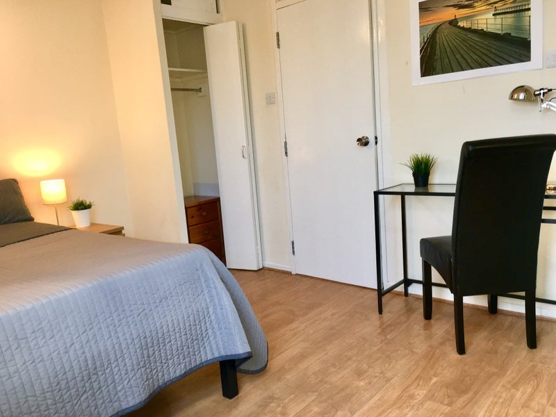 Room Ludovick Walk in Greater London