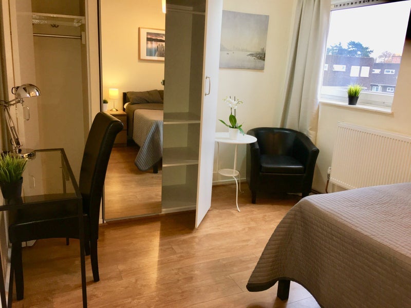 Room Ludovick Walk in Greater London