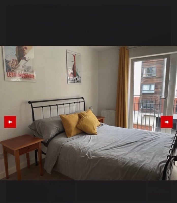 Flat Salamander Court in City of Edinburgh