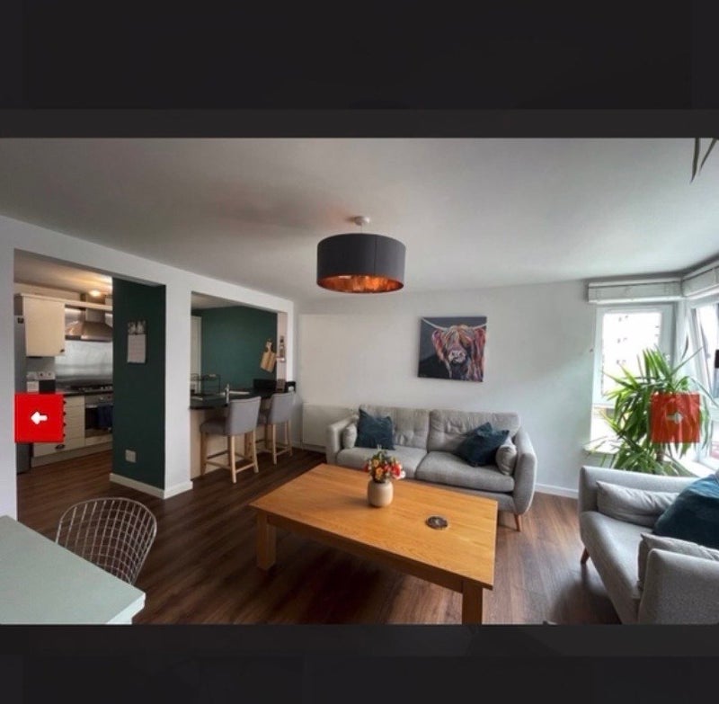 Flat Salamander Court in City of Edinburgh