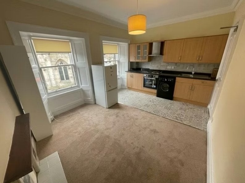 Flat Bristo Port in City of Edinburgh