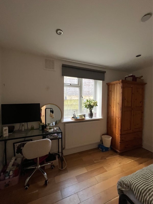 Room Daleview Road in Greater London