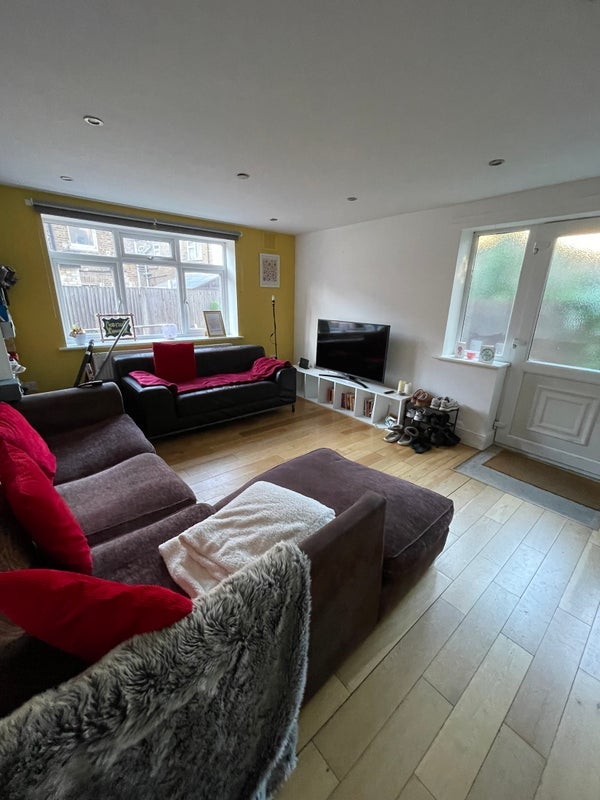 Room Daleview Road in Greater London