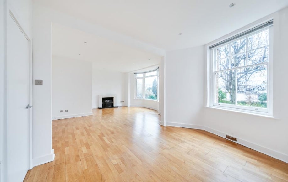 Flat Richmond Hill in Greater London