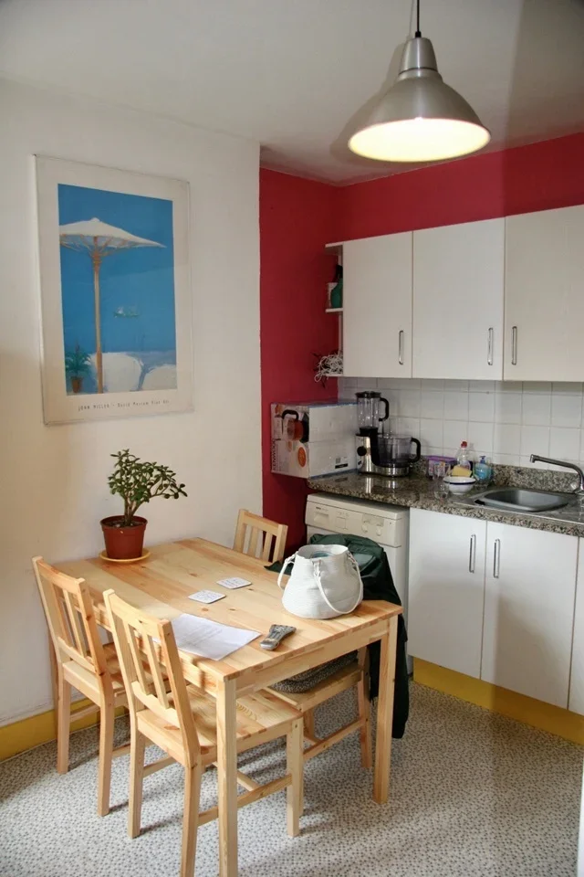 Room Mount Ephraim Road in Greater London