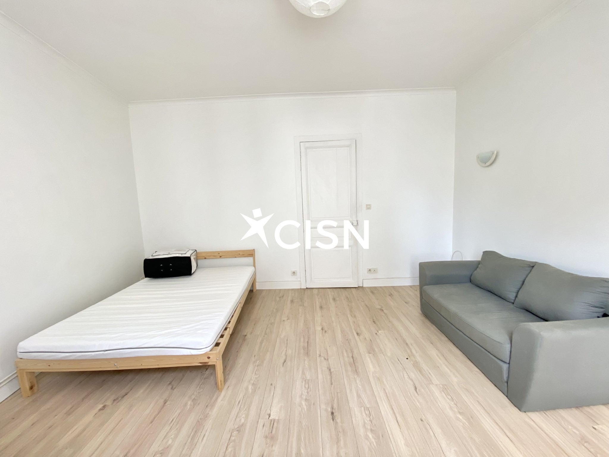 Appartement Rue Stephenson à Saint-Julien-de-Concelles