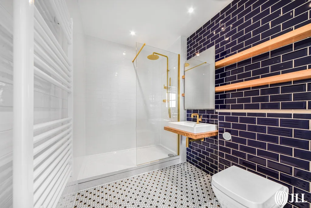 Flat Hercules Slip in Greater London