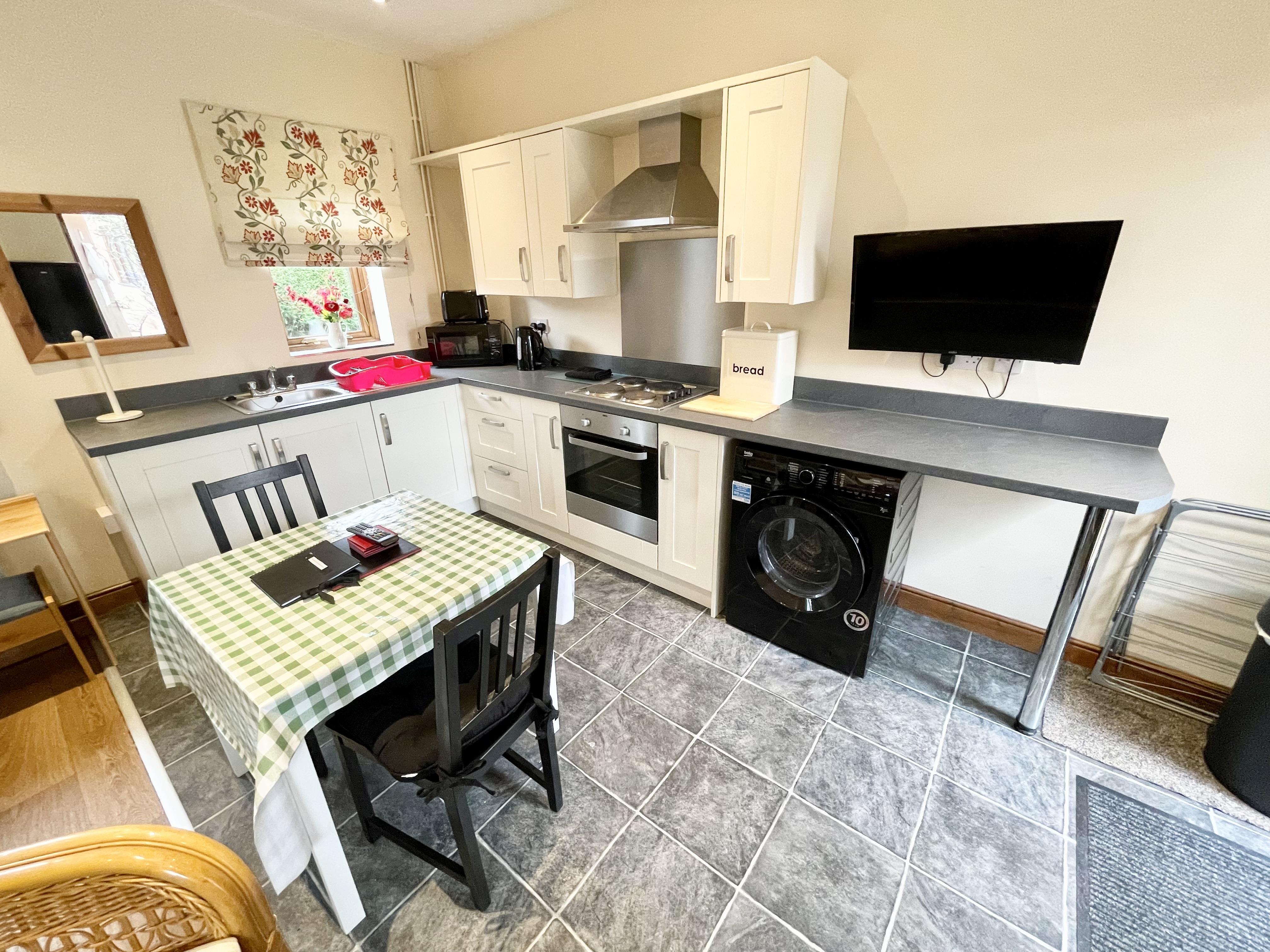 Flat Cadeby Lane in Hinckley and Bosworth