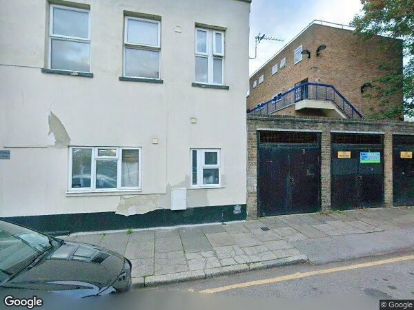 Flat Tamar Way in Greater London