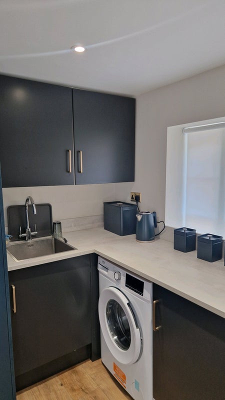 Room Christchurch Way in Greater London
