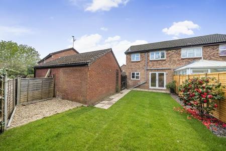 House Diamond Way in Wokingham