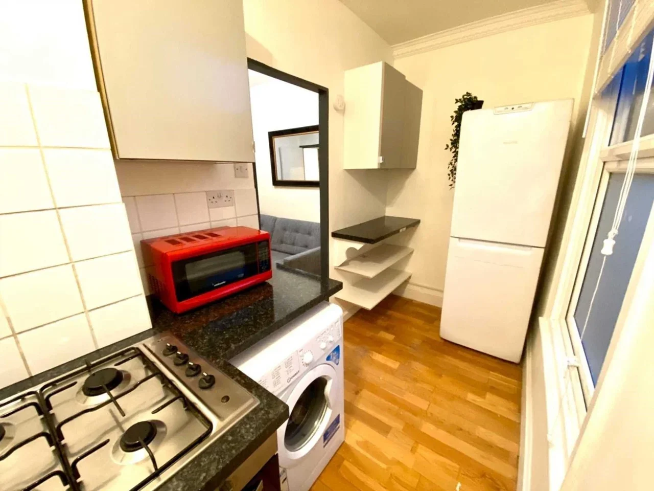Flat Tankerville Road in Greater London