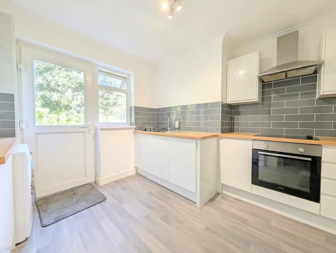 Flat Westcliffe Road in Southport