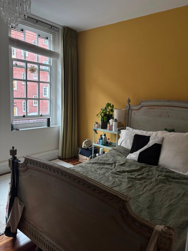 Room Erasmus Street in City of Westminster