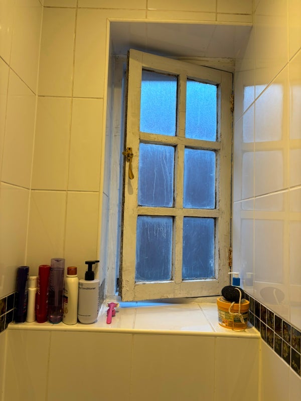 Room Erasmus Street in City of Westminster