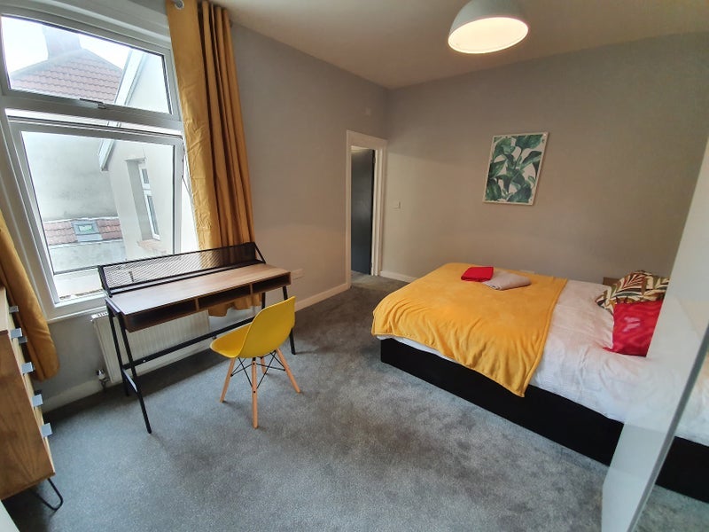 Room Ashton Gate Terrace in Bristol