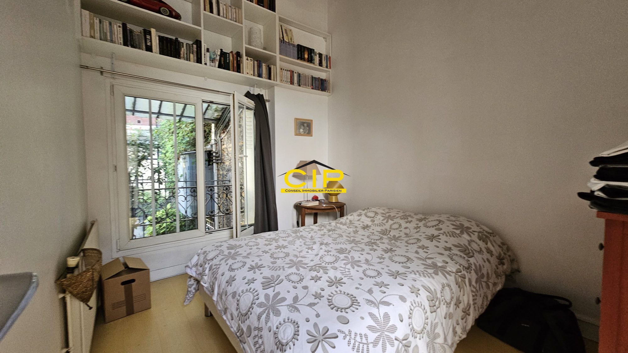 Flat Rue des Pyrénées in Paris