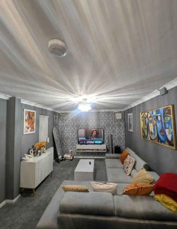 Room Mace Court in Tilbury