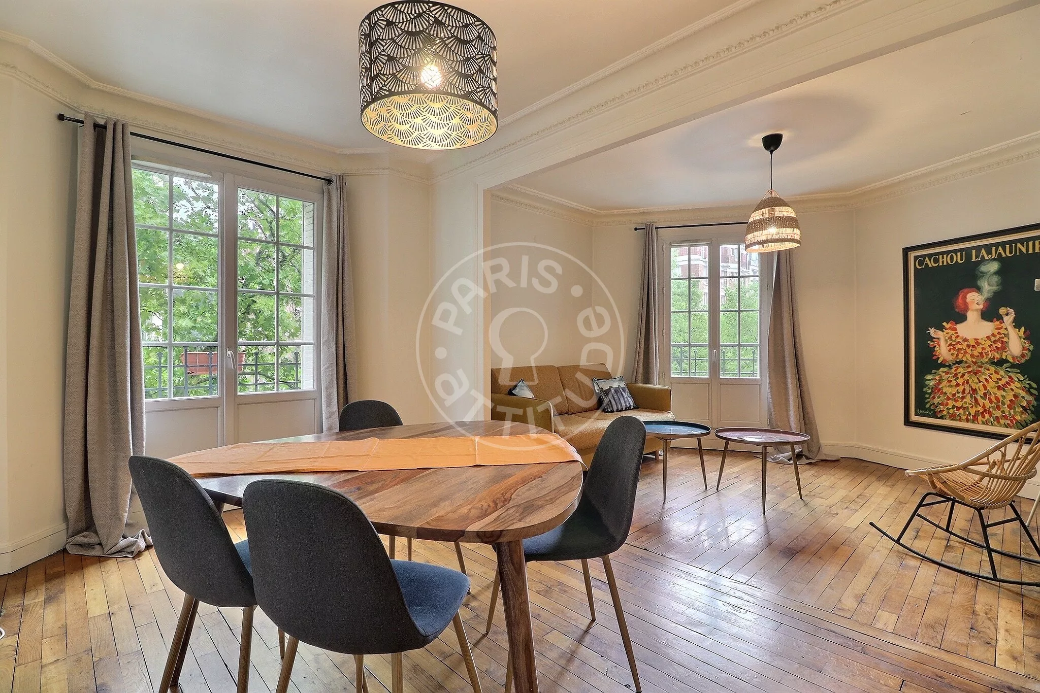 Flat Rue Belgrand in Paris