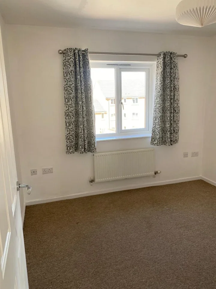 Flat Hornbeam Close in Bradley Stoke