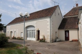 Maison Place des Acacias à Azay-le-Ferron