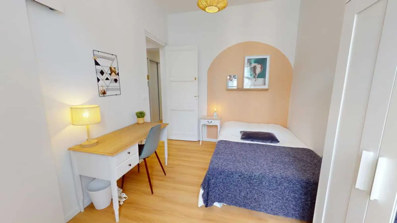 Chambre Rue de Tauzia à Bordeaux