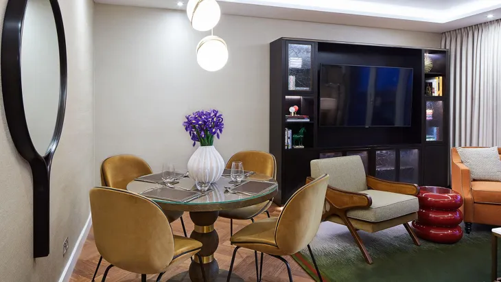 Flat Ashburn Place in Greater London