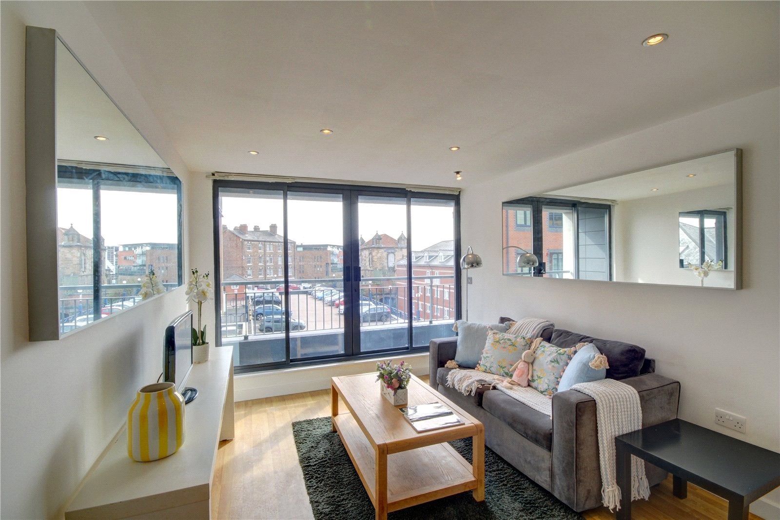 Flat Melbourne Street in Newcastle upon Tyne