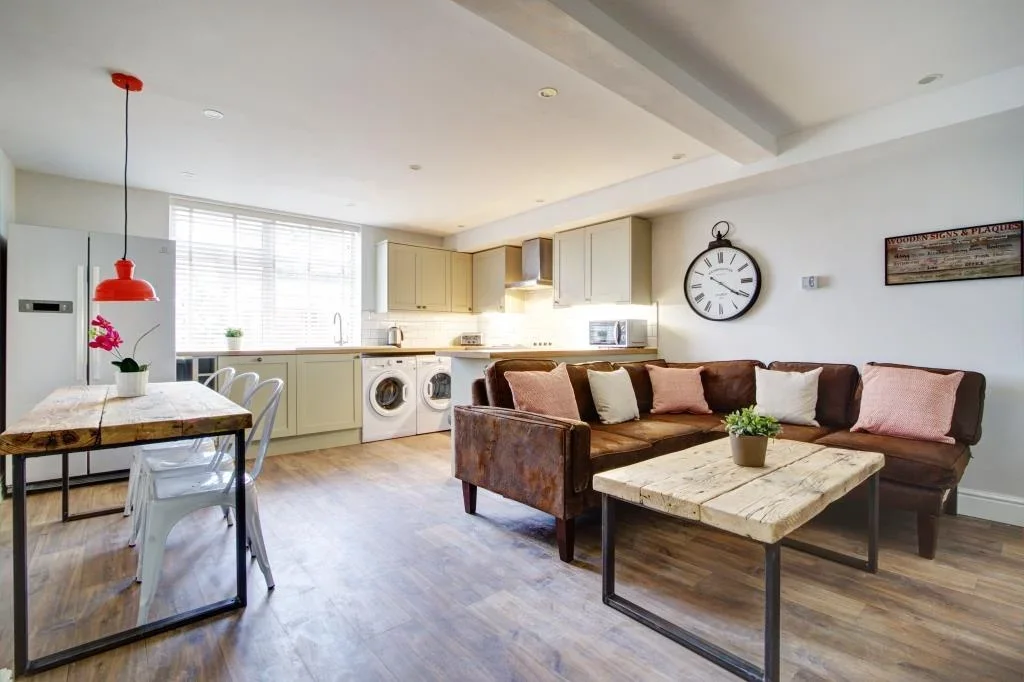 Flat Charleston House in Nottingham