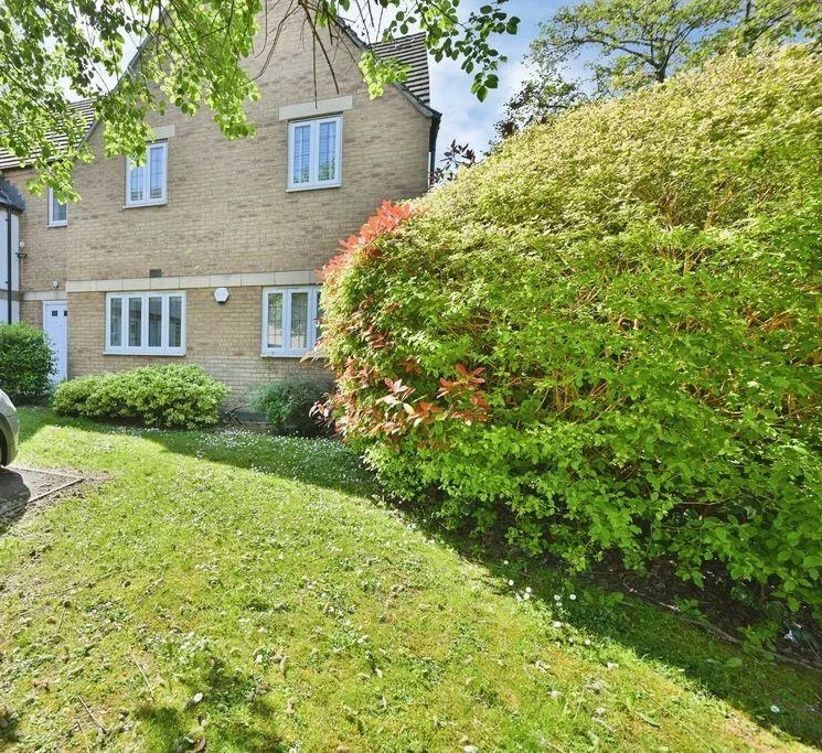 Flat Bristol Road in Cotswold District