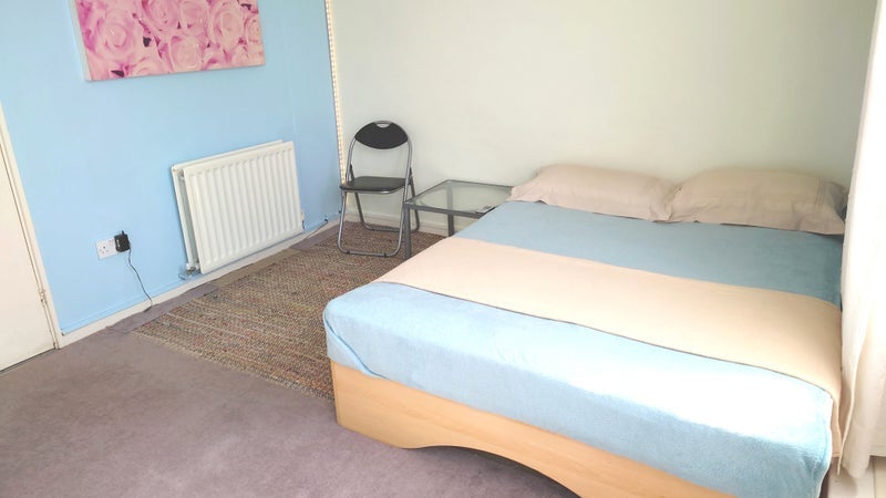 Room Clarence Gardens in Greater London