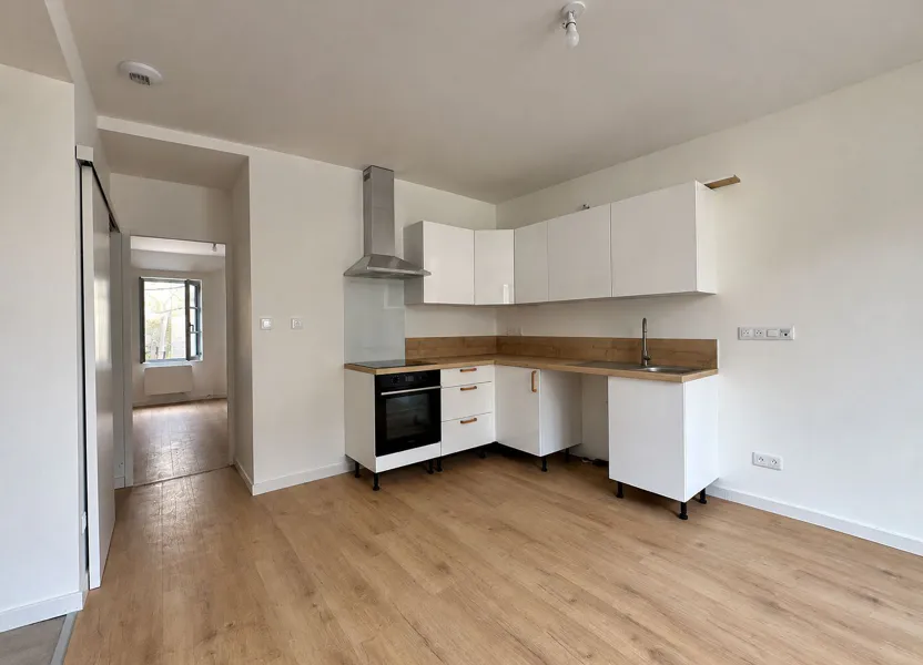 Flat Rue du Faubourg Saint-Germain in Sully-sur-Loire