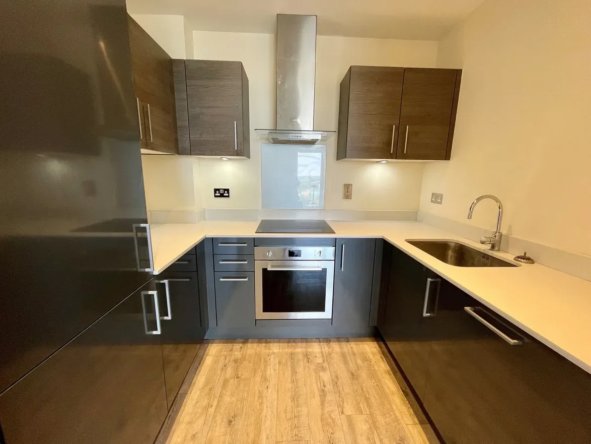 Flat Pearl Lane in Gillingham