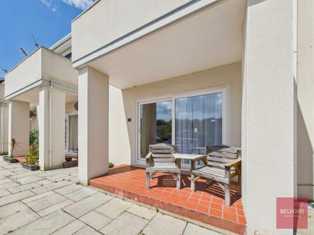 Flat Plunch Lane in Mumbles