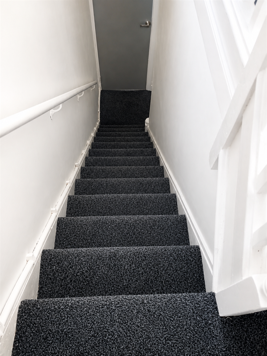 Flat Second Avenue in Greater London