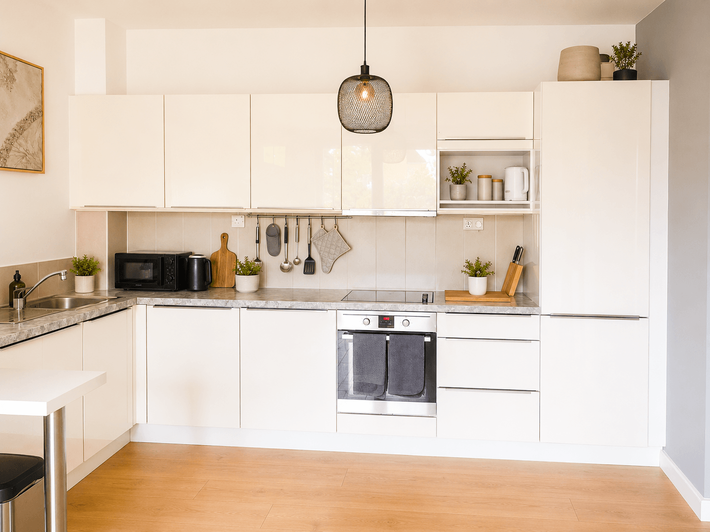 Flat Minshull Street in Greater London