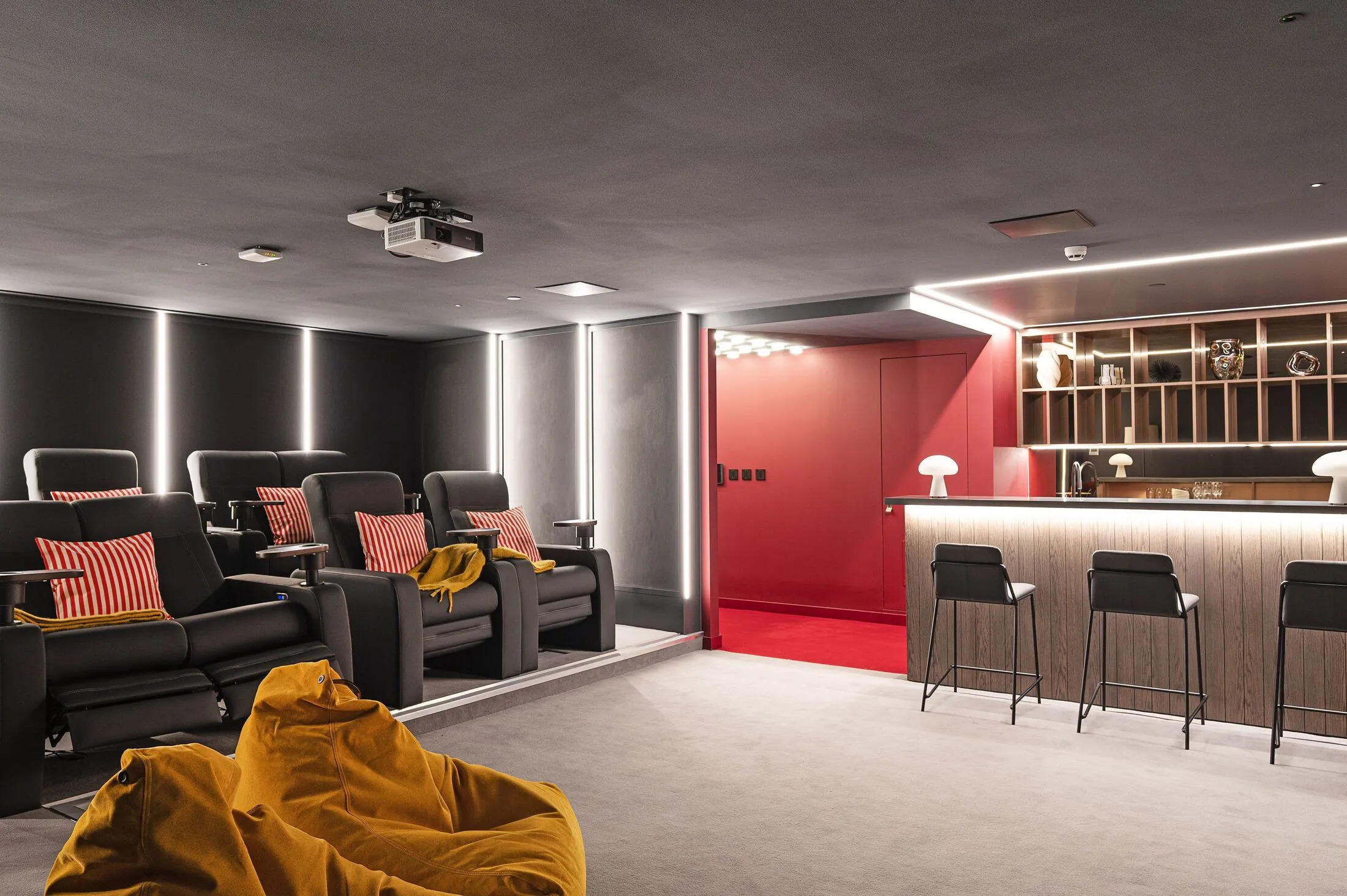 Flat Cherry Park Lane in Greater London