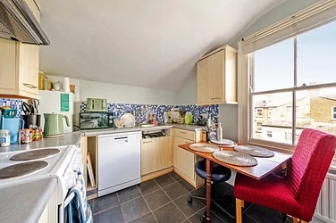 Flat Gilbey Road in Greater London