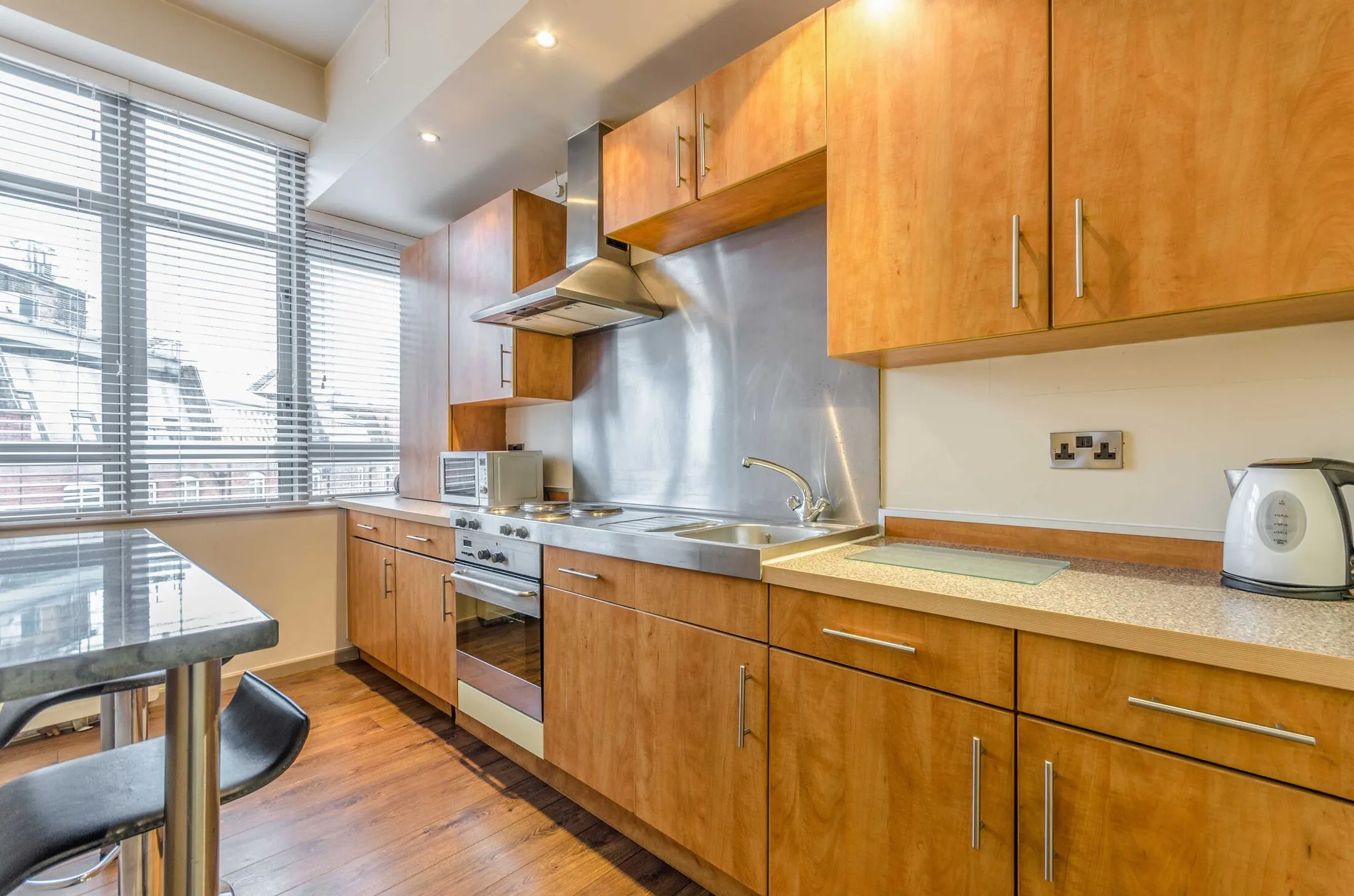 Flat Dingley Road in Greater London