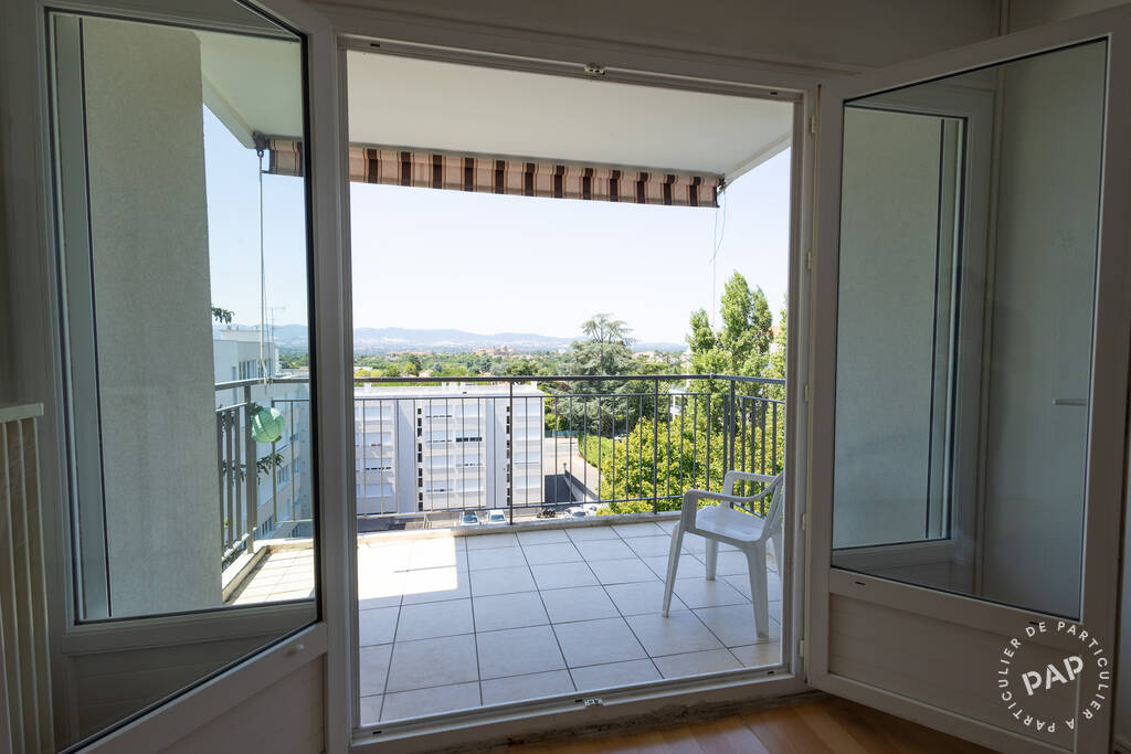 Appartement Place Xavier Ricard à Sainte-Foy-lès-Lyon