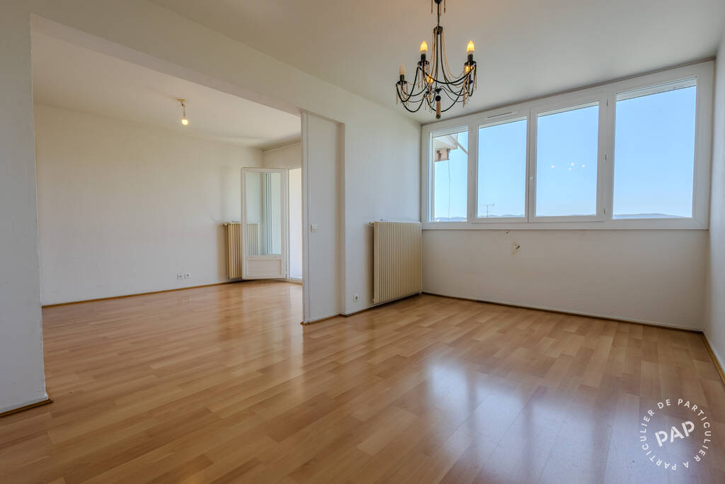 Appartement Place Xavier Ricard à Sainte-Foy-lès-Lyon