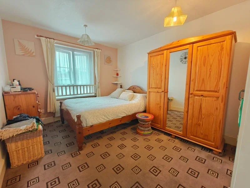 Room Fakruddin Street in Greater London