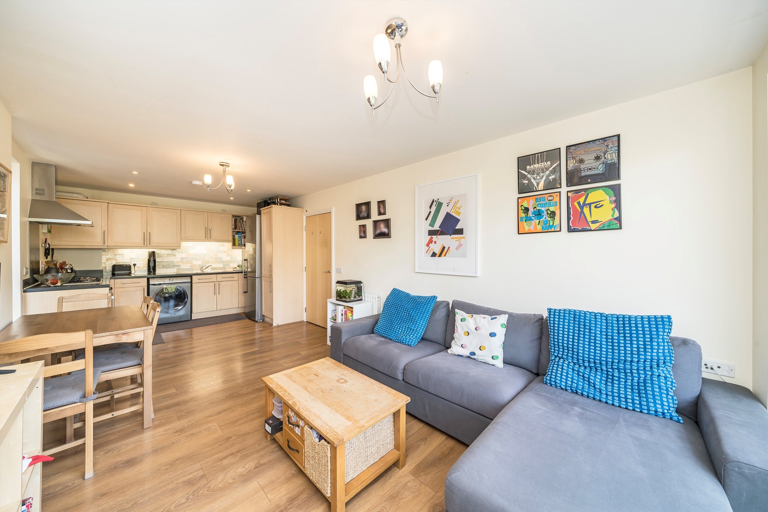 Flat Tarves Way in Greater London