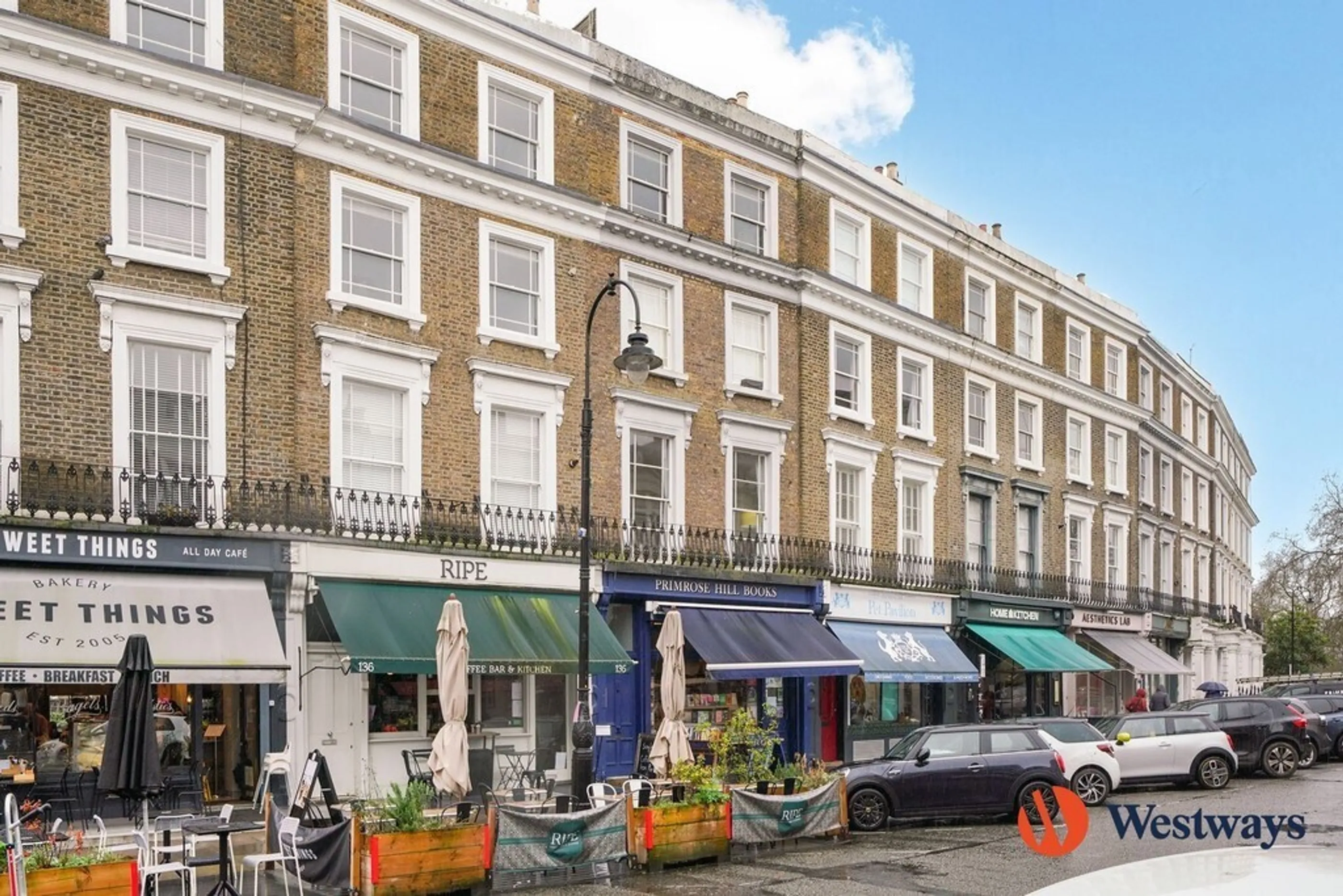 Flat Regent's Park Road in Greater London