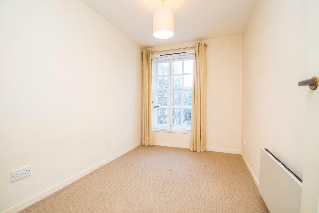 Flat New Mart Road in City of Edinburgh