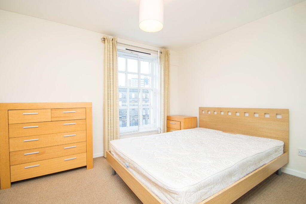 Flat New Mart Road in City of Edinburgh