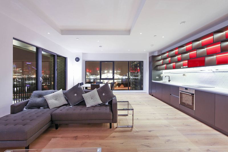 Flat Bank Street in Greater London