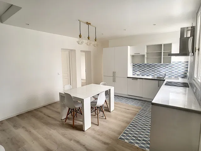 Appartement Avenue du Général Leclerc à Maisons-Alfort