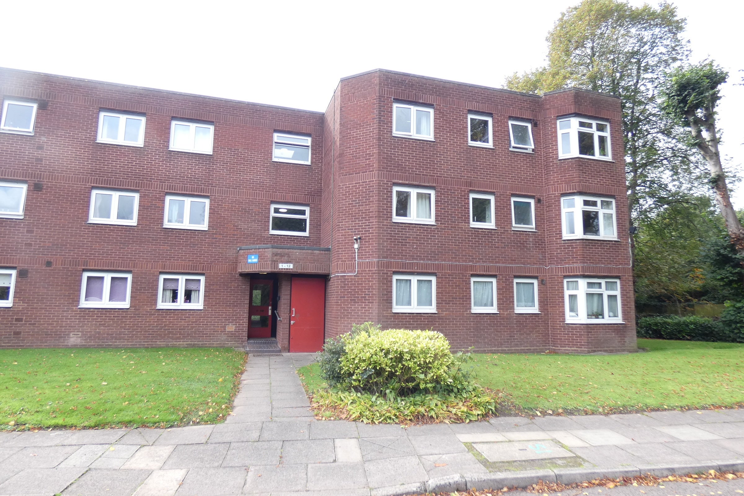 Flat Ethelred Close in Birmingham
