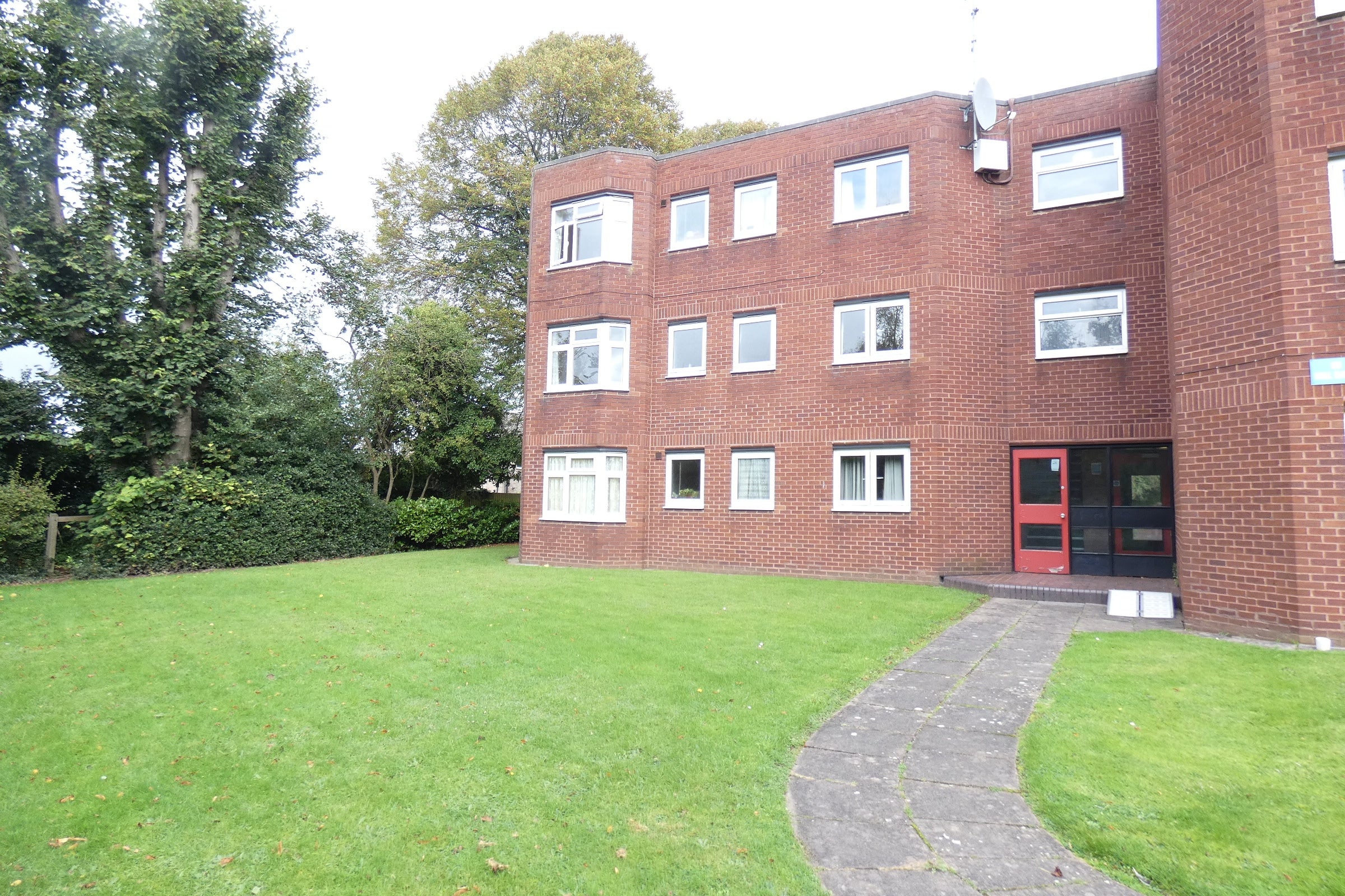 Flat Ethelred Close in Birmingham